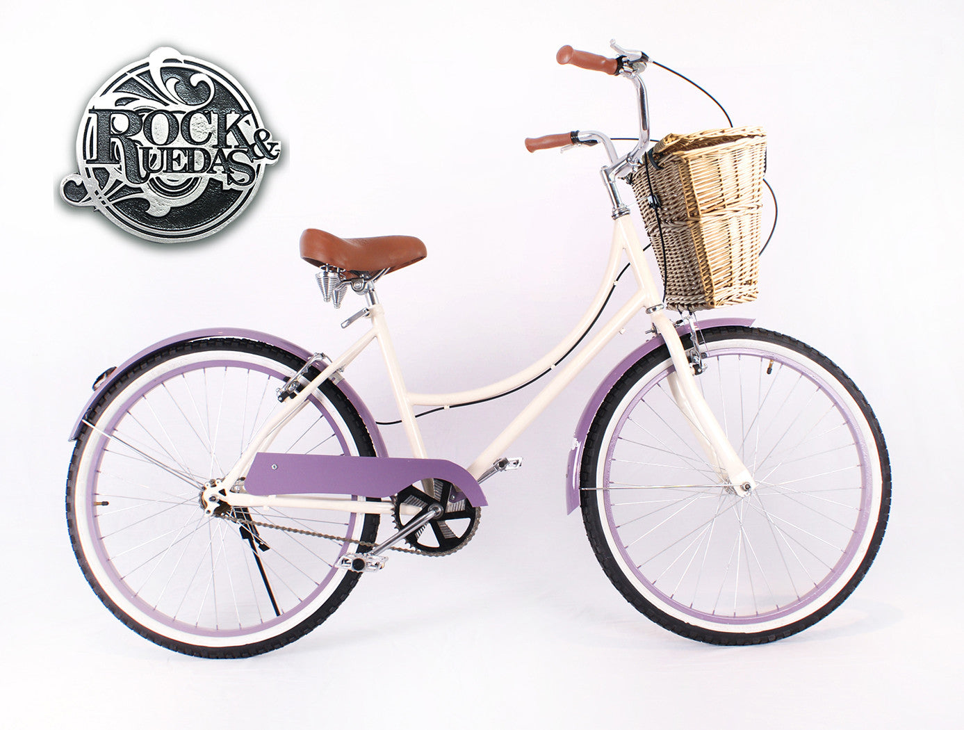 Cupcake con canastilla de mimbre